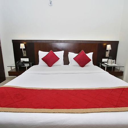 Hotel Amshi International Бангалор Экстерьер фото