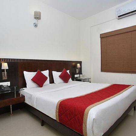 Hotel Amshi International Бангалор Экстерьер фото